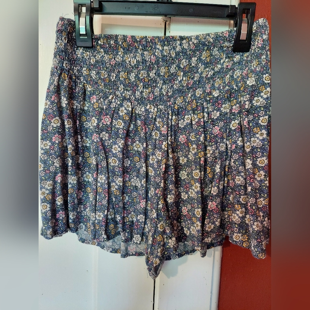 Forever 21 Floral shorts